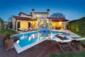 Dom 4 pokoi 250 m² Grad Porec, Chorwacja