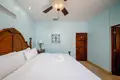 Condo z 2 sypialniami 129 m² West Bay, Honduras