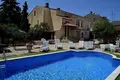 Villa 14 Schlafzimmer 600 m² Stadt Pola, Kroatien