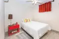 Condo 17 bedrooms 1 087 m² Roatan, Honduras