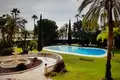 House 2 000 m² Alicante, Spain