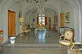 Villa 13 bedrooms 2 400 m² Pardossi, Italy