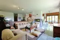 6-Zimmer-Villa 1 400 m² Arona, Italien