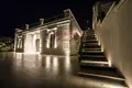 6-Zimmer-Villa 350 m² Italien, Italien