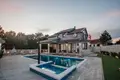 Dom 5 pokojów 256 m² Imotski, Chorwacja