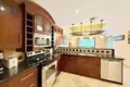 2 bedroom condo 125 m² West Bay, Honduras