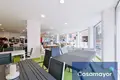 Commercial property 715 m² in Alicante, Spain