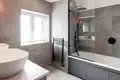 Hotel 221 m² in London, United Kingdom