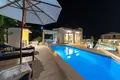 Mieszkanie 3 pokoi 120 m² Sveti Stefan, Czarnogóra