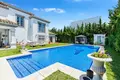 4 bedroom house 398 m² Bel Air, Spain