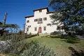 Villa 31 habitación 2 000 m² Pontassieve, Italia