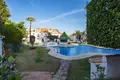 Haus 3 Schlafzimmer 204 m² Dos Hermanas, Spanien