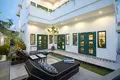 4-Schlafzimmer-Villa 307 m² Tibubeneng, Indonesien