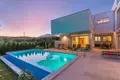 Casa 4 habitaciones 350 m² Opcina Zminj, Croacia