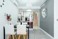 Mieszkanie 2 pokoi 84 m² Torrevieja, Hiszpania