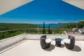 Villa de 4 dormitorios 240 m² Lustica, Montenegro
