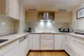 2 bedroom apartment 126 m² in London, United Kingdom