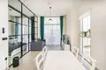 Квартира 2 спальни 63 м² Дубай, ОАЭ