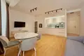Mieszkanie 3 pokoi 80 m² w Becici, Czarnogóra