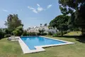 Mieszkanie 2 pokoi 126 m² San Pedro Alcantara, Hiszpania