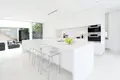 Haus 4 Schlafzimmer 235 m² Dos Hermanas, Spanien