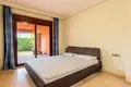 Mieszkanie 2 pokoi 120 m² Casares, Hiszpania