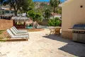 Villa de tres dormitorios 232 m² Alfaz del Pi, Španjolska