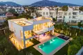 Villa de 7 dormitorios 587 m² San Pedro Alcantara, Španjolska