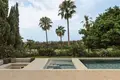 4 bedroom house 422 m² San Pedro Alcantara, Spain
