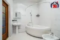 Ferienhaus 551 m² Barauljany, Belarus