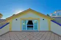 4 bedroom house 350 m² Dos Hermanas, Spain
