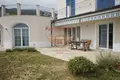 5-Zimmer-Villa 200 m² Sanremo, Italien