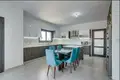 Dom 4 pokoi 200 m² Konia, Cypr