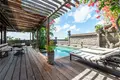 3-Schlafzimmer-Villa 300 m² Ungasan, Indonesien