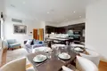 3 bedroom apartment 113 m² in London, United Kingdom