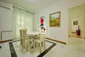 Mieszkanie 4 pokoi 131 m² Sveti Stefan, Czarnogóra