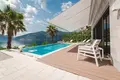 3 bedroom villa 450 m², Montenegro