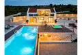 Casa 2 habitaciones 96 m² Splitska, Croacia