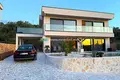 Villa de tres dormitorios 173 m² Celuga, Montenegro
