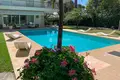 6-Schlafzimmer-Villa 360 m² in Frankreich, Frankreich