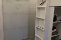 Elegant City Apartment: 3 Rooms for Ultimate Comfort with Balcony!