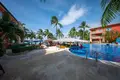 Condo z 2 sypialniami 129 m² West Bay, Honduras