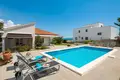 Дом 5 спален 400 м² Водице, Хорватия