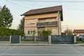 Дом 4 комнаты 270 м² Velika Mlaka, Хорватия