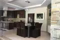 Mieszkanie 5 pokojów 450 m² Apsiou, Cypr