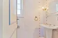 4 bedroom house 300 m² Dos Hermanas, Spain