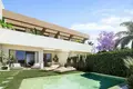 4-Schlafzimmer-Villa 214 m² Alicante, Spanien