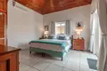 2 bedroom condo 127 m² West End, Honduras