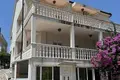 5 bedroom villa 250 m² Bar, Montenegro