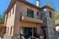 4 bedroom house 240 m² Moniatis, Cyprus